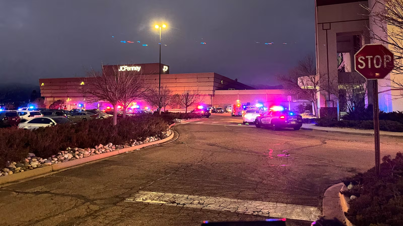 Cảnh sát tới hiện trường vụ nổ súng, (Nguồn: KKTV)