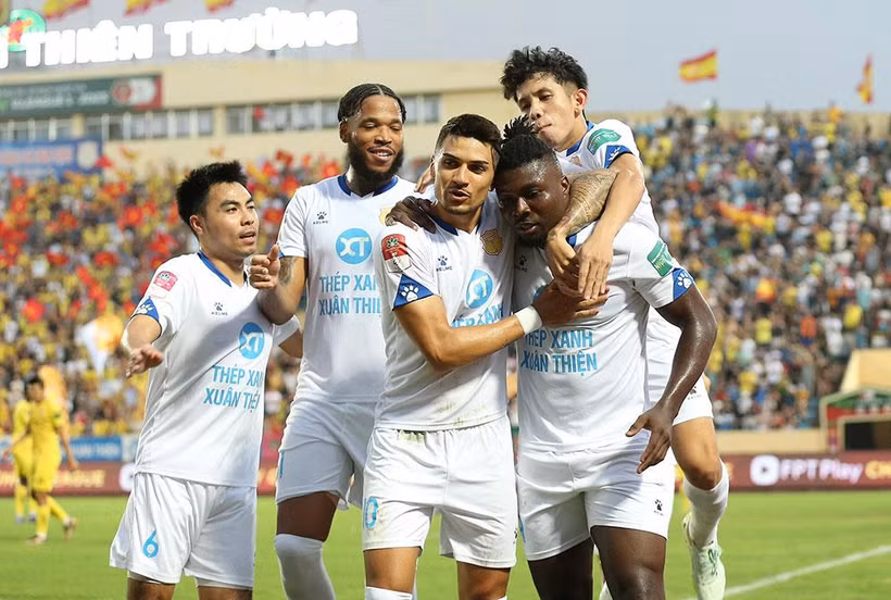 Câu lạc bộ Thép Xanh Nam Định là một trong những 'hiện tượng' của V-League 1-2023. (Ảnh: VPF)
