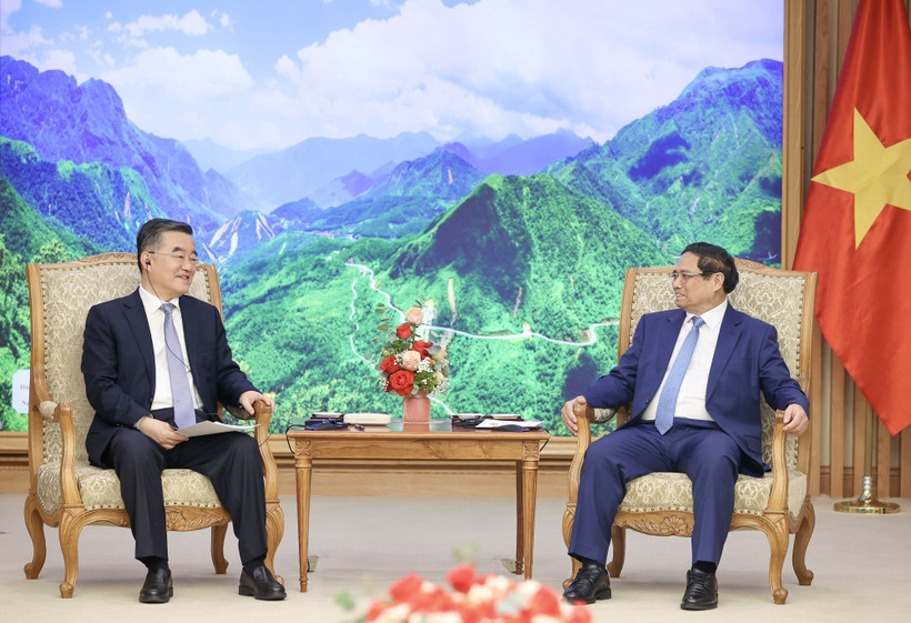 Thủ tướng Phạm Minh Chính tiếp Phó Ủy viên trưởng Ủy ban thường vụ Đại hội đại biểu Nhân dân Toàn quốc Trung Quốc Trương Khánh Vĩ. (Ảnh: Dương Giang/TTXVN)