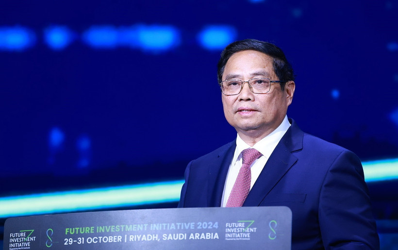 Thủ tướng Phạm Minh Chính phát biểu tại Phiên họp cấp cao Hội nghị Sáng kiến đầu tư tương lai lần thứ 8 (FII8). (Ảnh: Dương Giang/TTXVN)