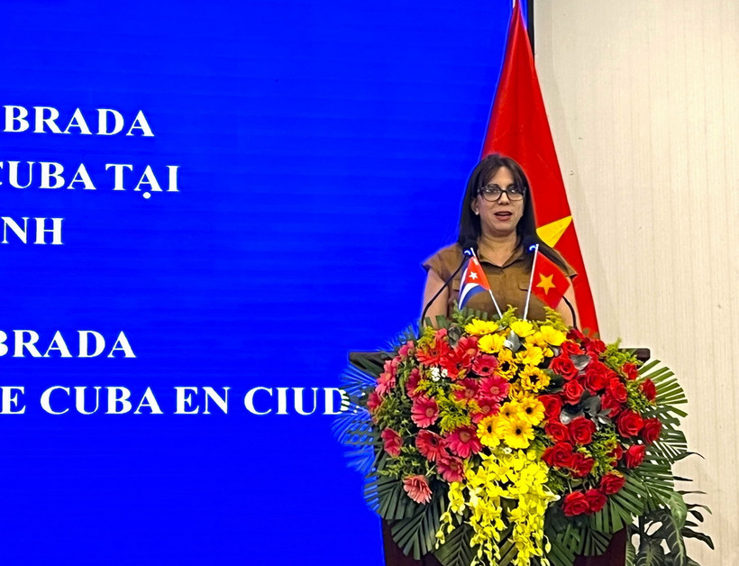 Bà Ariadne Feo Labrda - Tổng Lãnh sự Cộng hòa Cuba tại Thành phố Hồ Chí Minh phát biểu. (Ảnh: Ánh Tuyết/TTXVN)