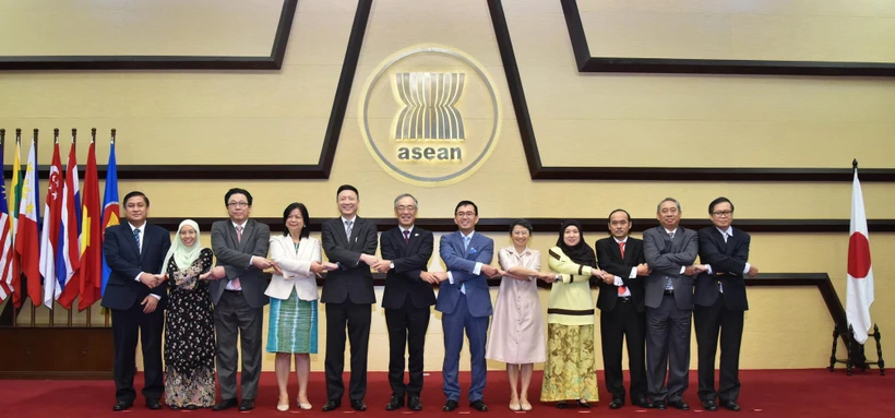 Các đại biểu tại cuộc họp. (Nguồn : Phái đoàn Việt Nam tại ASEAN)