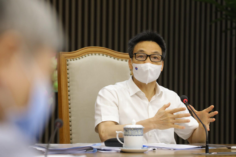 Phó Thủ tướng Vũ Đức Đam, Trưởng Ban Chỉ đạo Quốc gia phòng, chống dịch COVID-19 phát biểu chỉ đạo. (Ảnh: Nguyễn Điệp/TTXVN)