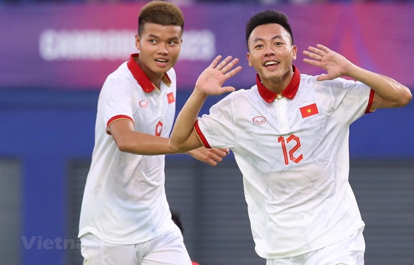 Sau hai chiến thắng trước những đối thủ dưới cơ, Đội tuyển U22 Việt Nam sẽ bước vào trận đấu quan trọng đầu tiên với U22 Malaysia. (Ảnh: Vietnam+)