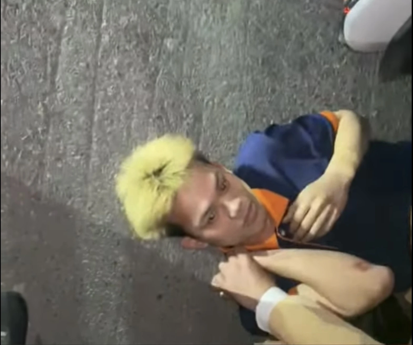 Vũ Văn Tâm bị khống chế tại hiện trường. (Nguồn: Thanh Niên)