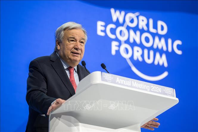 Tổng thư ký LHQ Antonio Guterres phát biểu tại hội nghị thường niên của Diễn đàn kinh tế thế giới (WEF) ở Davos, Thụy Sĩ ngày 17/1/2024. (Ảnh: AFP/TTXVN)