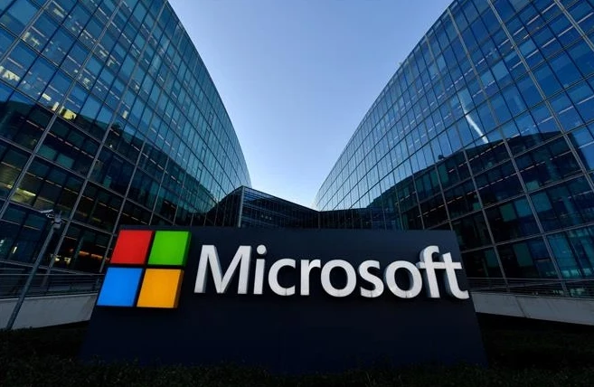 Biểu tượng Microsoft. (Ảnh: AFP/TTXVN) 