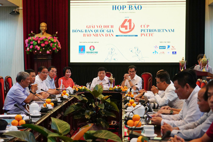 Lễ công bố Giải vô địch bóng bàn Quốc gia Báo Nhân dân lần thứ 41. (Ảnh: Việt Anh/Vietnam+)