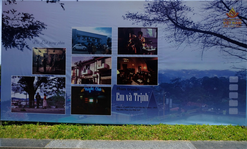 Bối cảnh một bộ phim quay tại Đà Lạt được giới thiệu tại triển lãm "Đà Lạt-Khơi nguồn cảm hứng điện ảnh.' (Ảnh: Nguyễn Dũng/TTXVN)