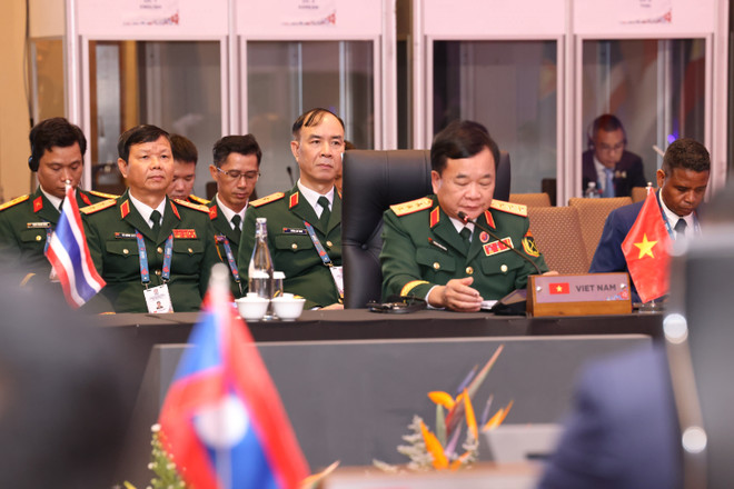 Thượng tướng Hoàng Xuân Chiến, Thứ trưởng Bộ Quốc phòng tham dự hội nghị (Ảnh: (Ảnh: Bộ Quốc phòng cung cấp) 159a9698.jpg