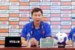 Huấn luyện viên đội tuyển Việt Nam Kim Sang Sik. (Ảnh: Tạ Toàn/TTXVN)