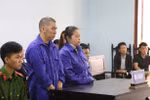 Hai đối tượng Chinh và Nhập tại phiên tòa. (Nguồn: SKĐS) 