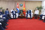 Quang cảnh cuộc hội kiến của Đặc phái viên của Tổng Bí thư, Chủ tịch nước Tô Lâm, đồng chí Lê Hoài Trung, Ủy viên Bộ Chính trị, Bộ trưởng Bộ Ngoại giao với Thủ tướng Cuba Manuel Marrero Cruz. (Ảnh: Việt Hùng/TTXVN)