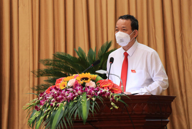 Chủ tịch Hội đồng Nhân dân tỉnh Bắc Ninh Nguyễn Quốc Chung phát biểu tại Kỳ họp. (Ảnh: Thanh Thương/TTXVN) Kỳ họp thứ 2 HĐND tỉnh Bắc Ninh thông qua nhiều nghị quyết quan trọng ảnh 2