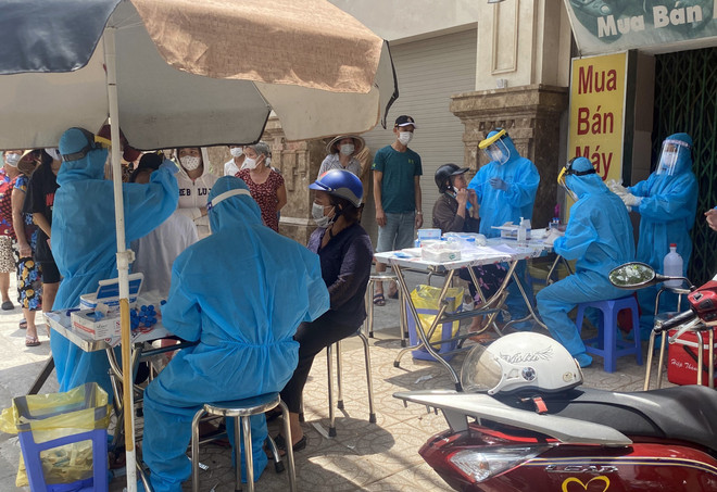 Cần Thơ kiến nghị Bộ Y tế bổ sung khẩn 1 triệu liều vaccine COVID-19 ảnh 1