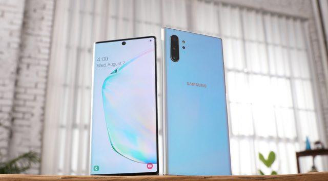 Điện thoại Samsung Note 10. (Ảnh: ExtremeTech) Samsung vẫn dẫn đầu trên thị trường smartphone màn hình OLED ảnh 1