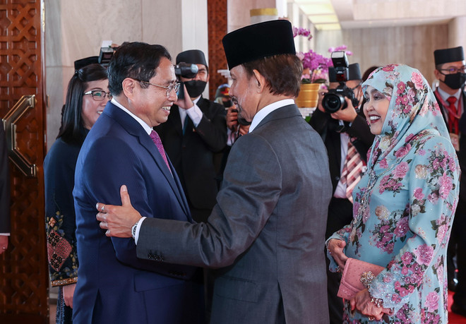 Tạo xung lực mới trong quan hệ với Singapore và Brunei ảnh 2