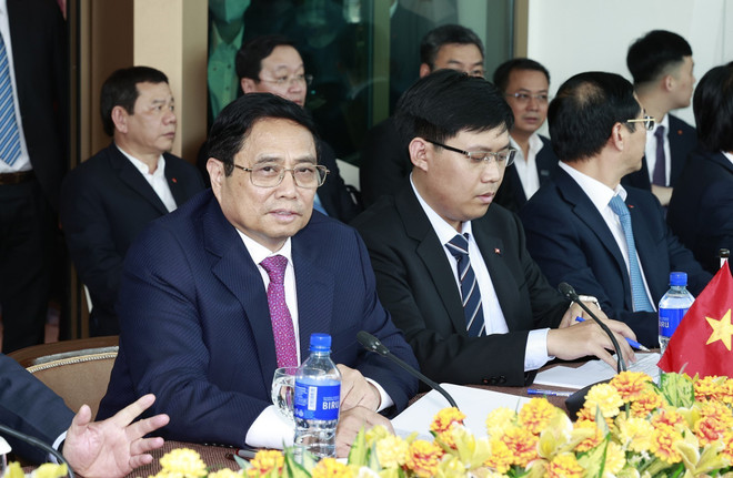 Thủ tướng tọa đàm với các doanh nghiệp năng lượng và dầu khí Brunei ảnh 2