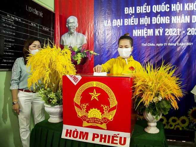 Ngày hội bầu cử của cán bộ, chiến sỹ và nhân dân xã đảo Thổ Châu ảnh 2