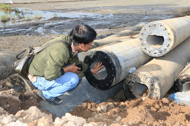 Hành trình xuyên đêm giải cứu bé trai mắc kẹt trong trụ bêtông sâu 35m ảnh 2