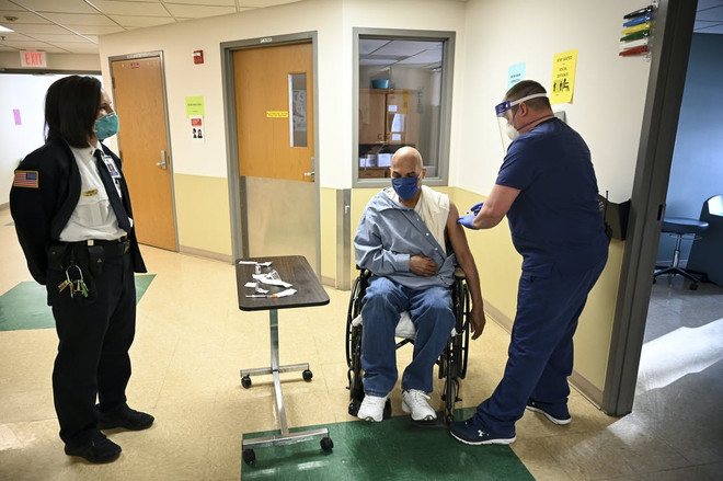 Thụy Điển ban hành luật chống COVID-19, số tử vong ở Bỉ quá 20.000 ca ảnh 2