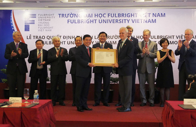 Ông Đinh La Thăng dự lễ công bố thành lập Đại học Fulbright Việt Nam ảnh 1