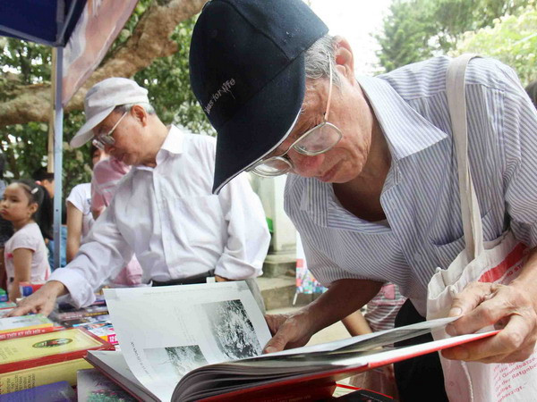 Cần một phố sách để giữ gìn văn hóa đọc của người Hà Nội ảnh 2