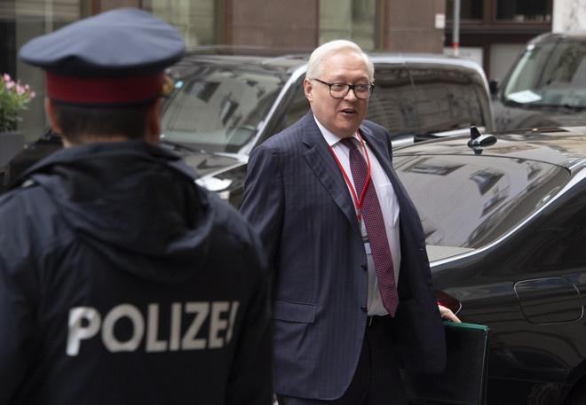 Thứ trưởng Ngoại giao Nga Sergei Ryabkov. (Ảnh: AFP/TTXVN) Nga: Mỹ chưa sẵn sàng gia hạn hiệp ước kiểm soát vũ khí ảnh 1