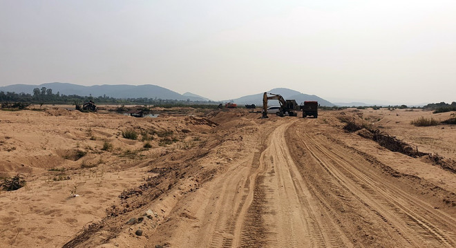 Phú Yên: Doanh nghiệp ngang nhiên vi phạm quy định về khai thác cát ảnh 2