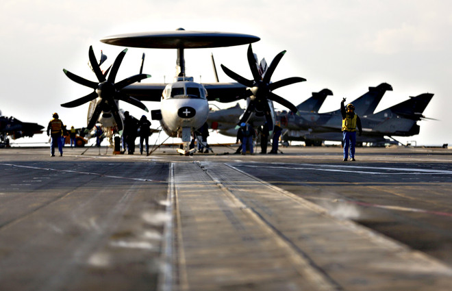 Pháp lần đầu triển khai máy bay do thám phiến quân IS tại Syria ảnh 1