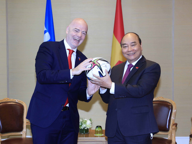 Chủ tịch nước Nguyễn Xuân Phúc: VN luôn ủng hộ các hoạt động của FIFA ảnh 3