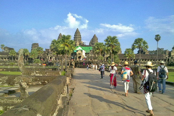 Du khách tới thăm đền Angkor Wat, Campuchia. (Nguồn: visit-angkor.org) Campuchia thu hút hơn 400.000 du khách ASEAN trong quý Một ảnh 1