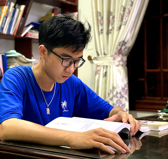 Chủ nhân Huy chương Vàng Olympic Quốc tế 2020 và ước mơ làm bác sỹ ảnh 1