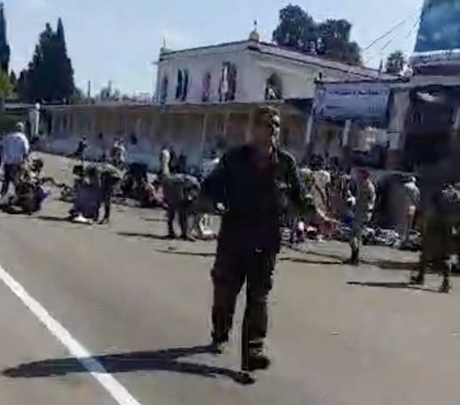 Vụ tấn công học viện quân sự ở Syria: Ít nhất 100 người đã thiệt mạng ảnh 1