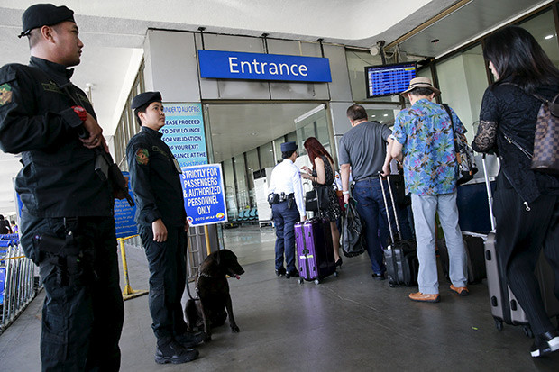 Philippines cảnh báo an ninh tại 42 sân bay sau đe dọa đánh bom ảnh 1