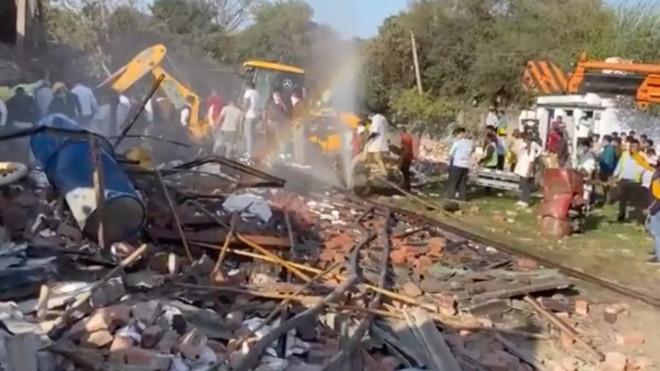 Ấn Độ: Sập nhà do rò rỉ khí amoniac làm ít nhất 7 người thiệt mạng ảnh 1