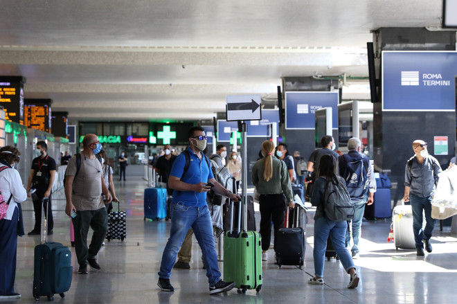 Ga tàu hỏa Roma Termini ở Rome. (Ảnh: THX/TTXVN) Italy ghi nhận nhiều trường hợp mắc COVID-19 không có triệu chứng ảnh 1