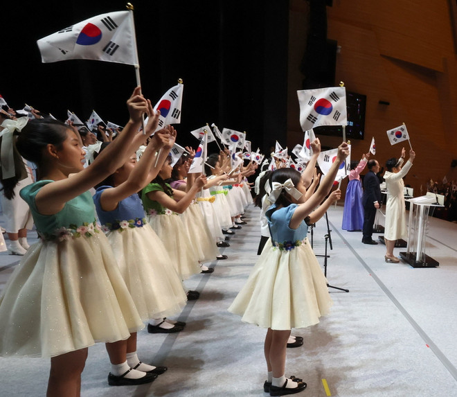 Hàn Quốc tăng cường chăm sóc trẻ em trong các gia đình đa văn hóa ảnh 1