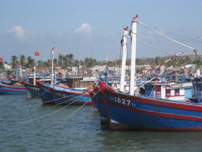 Đề nghị hỗ trợ hơn 500 ngư dân sắp hết lương thực do thời tiết xấu ảnh 1