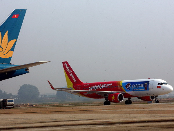 Từ 13/7, giám sát chặt chẽ việc chậm, hủy chuyến bay hàng ngày ảnh 1