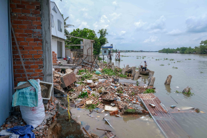 Sạt lở bờ sông Cần Thơ vào nửa đêm, 7 căn nhà bị ảnh hưởng ảnh 2
