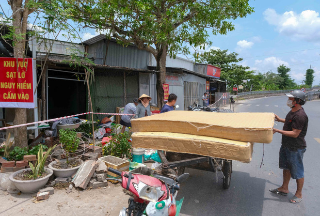Sạt lở bờ sông Cần Thơ vào nửa đêm, 7 căn nhà bị ảnh hưởng ảnh 3
