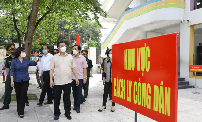 Bí thư Hà Nội mong nhân dân đồng hành, quyết tâm đẩy lùi COVID-19 ảnh 1