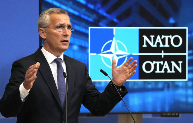Tổng Thư ký NATO Jens Stoltenberg phát biểu tại cuộc họp báo ở Brussels, Bỉ ngày 7/10/2021. (Ảnh: AFP/TTXVN) TTK NATO: Thổ Nhĩ Kỳ không ngăn việc kết nạp Thụy Điển và Phần Lan ảnh 1