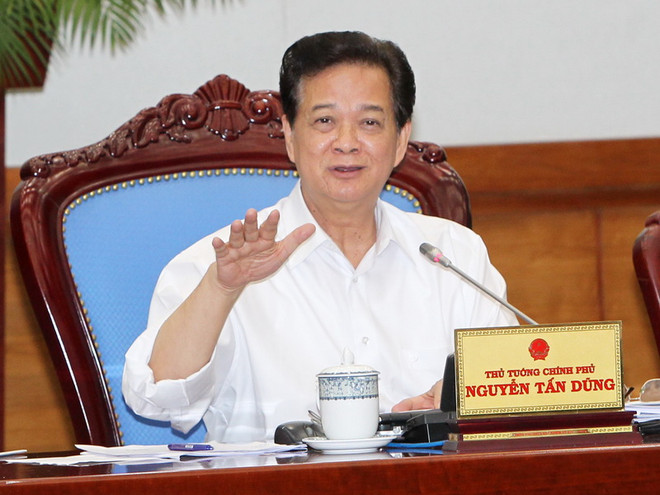 Thủ tướng Nguyễn Tấn Dũng chỉ đạo hỗ trợ doanh nghiệp phục hồi sản xuất, kinh doanh. (Ảnh: TTXVN) Thủ tướng chỉ đạo hỗ trợ doanh nghiệp bị thiệt hại sau vụ quá khích ảnh 1