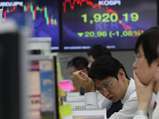 Thị trường chứng khoán thế giới đồng loạt giảm điểm ảnh 1