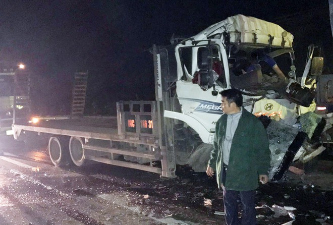 Tai nạn trên cao tốc Nội Bài-Lào Cai, hai người tử vong ảnh 1