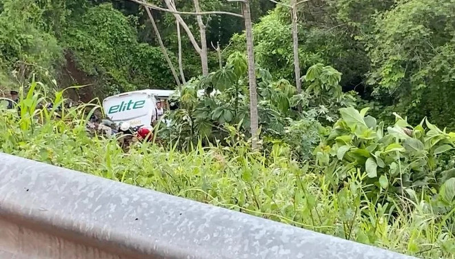 Mexico: Tai nạn xe buýt thảm khốc khiến ít nhất 15 người thiệt mạng ảnh 1