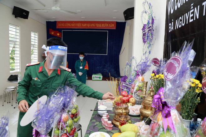 Chia buồn với chiến sỹ có mẹ qua đời khi đang làm nhiệm vụ chống dịch ảnh 2