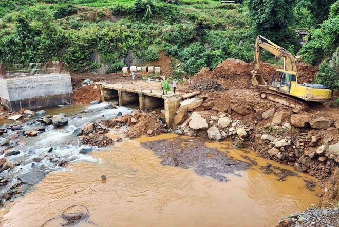 Sơn La xuất hiện một số điểm sạt lở đất, đá sau trận mưa lớn ảnh 2